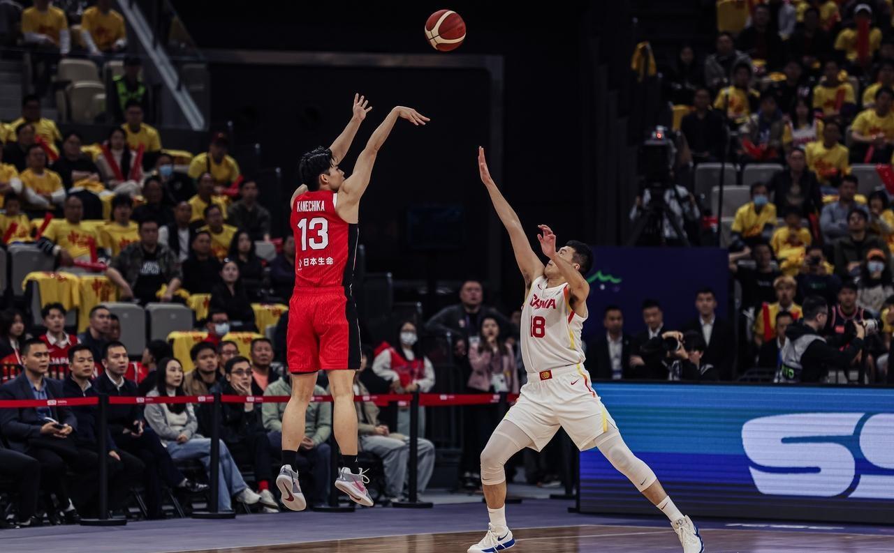 包含转折点国际米兰防线松动，CBA季后赛今晚攻防权衡，质疑声仍在，数据趋势出现新变化的词条